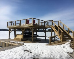 Sitting area above dock